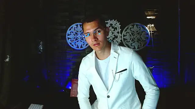 MilanDavid1 online show from March 2026 05:47:02 PM