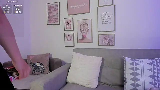 Zoey monroe online show from March 2026 11:53:02 AM