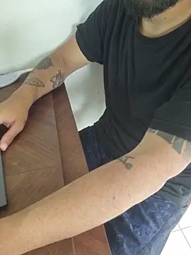 morenogih online show from April 2026 02:40:01 PM