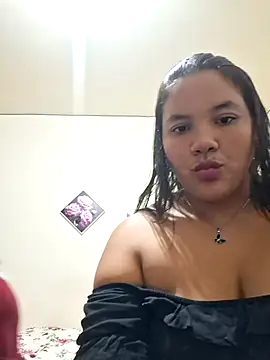 monicarokaforte online show from May 2026 01:04:01 AM