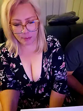 LexySaint online show from September 2025 05:57:02 PM