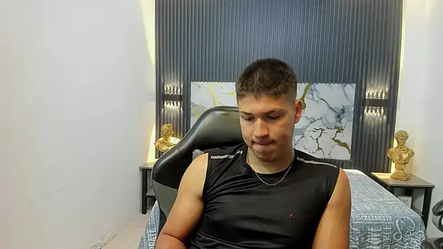 AlessandroFranco online show from May 2026 12:57:01 PM