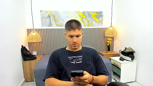 AlessandroFranco online show from June 2026 01:42:02 PM
