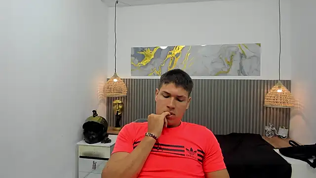 AlessandroFranco online show from May 2026 01:12:02 PM