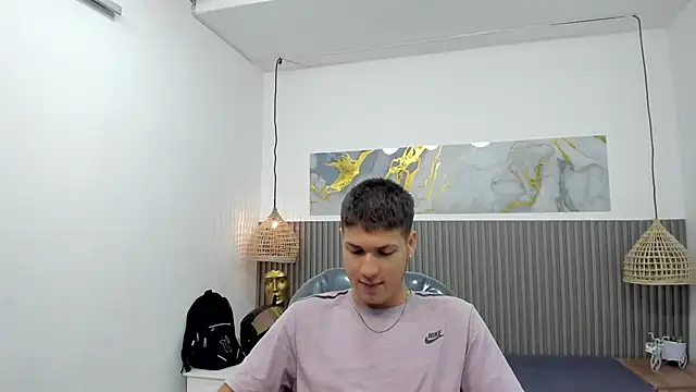 Snapshot of AlessandroFranco chatting on March 2026 03:35:01 PM AlessandroFranco online show from March 2026 03:35:01 PM