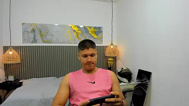 AlessandroFranco online show from June 2026 01:30:01 PM