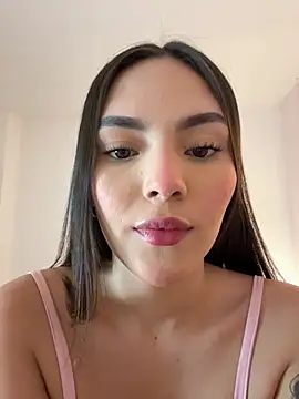 Adalyn Cute online show from May 2026 11:41:02 AM