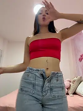 Adalyn Cute online show from March 2026 06:52:02 PM