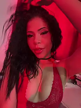 MiaReidd online show from April 2026 02:12:02 PM