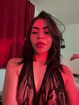 MiaReidd online show from May 2026 04:05:01 AM