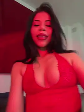 Snapshot of MiaReidd chatting on March 2026 05:00:01 AM MiaReidd online show from March 2026 05:00:01 AM