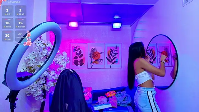 Gabriela meow online show from April 2026 12:22:02 PM