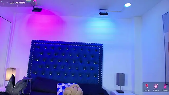 Gabriela meow online show from April 2026 12:29:02 PM