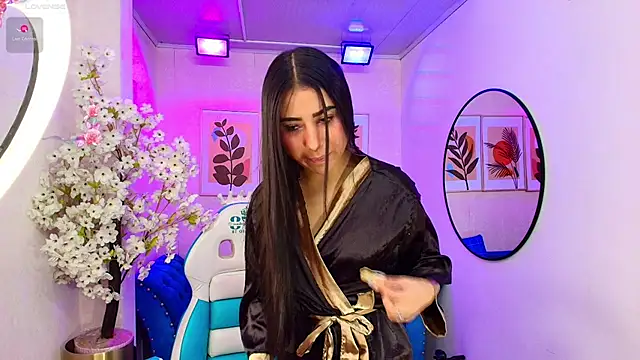 Gabriela meow online show from April 2026 12:34:01 PM