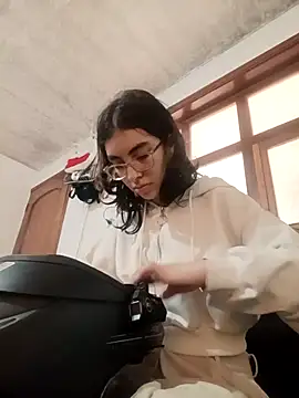 Molly A online show from April 2026 03:40:02 PM