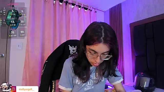 Molly A online show from June 2026 03:02:02 PM