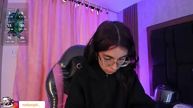 Molly A online show from June 2026 02:55:02 PM