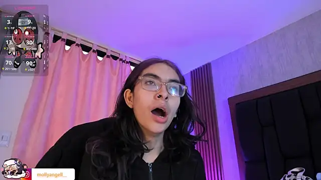 Molly A online show from June 2026 03:07:01 PM