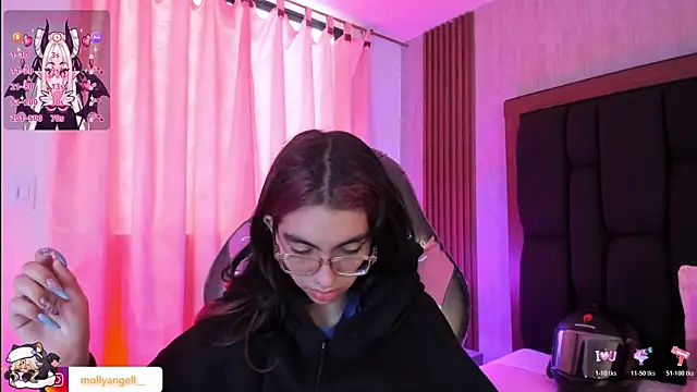 Molly A online show from July 2026 03:52:02 PM