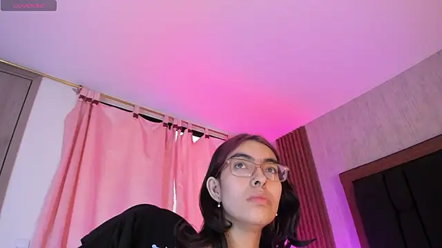 Molly A online show from July 2026 04:13:01 PM