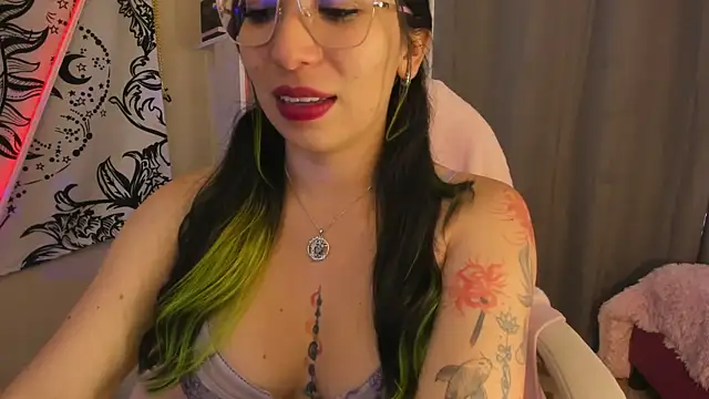 Snapshot of Laughing_Natty chatting on May 2026 02:18:01 PM Laughing Natty online show from May 2026 02:18:01 PM