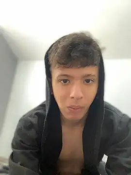 Daniel Roy online show from March 2026 06:58:01 PM