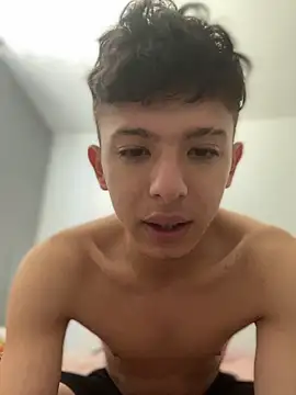 Daniel Roy online show from March 2026 07:32:01 PM