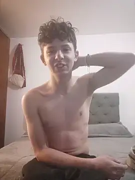 Daniel Roy online show from May 2026 10:37:01 PM