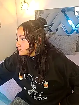 Liily Foxxy online show from March 2026 10:50:01 AM