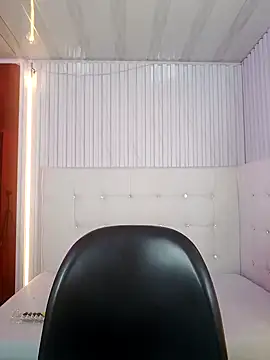 Kittylatina  online show from April 2026 09:27:01 AM