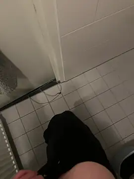 maniackle online show from March 2026 06:42:01 PM