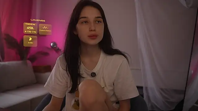 horneyjozy online show from May 2026 03:28:01 PM