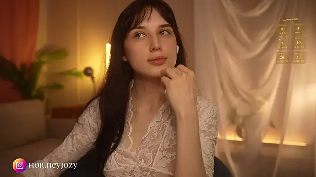 horneyjozy online show from May 2026 06:18:01 PM
