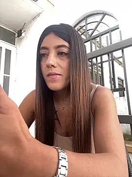 Snapshot of Electra_Pinkk chatting on May 2026 02:09:02 PM Electra Pinkk online show from May 2026 02:09:02 PM