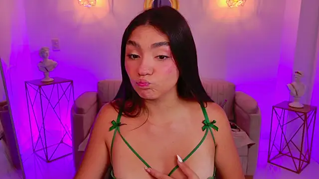 Gia Capri online show from June 2026 03:06:02 AM