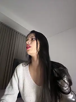 Valen Gia online show from March 2026 01:28:01 AM