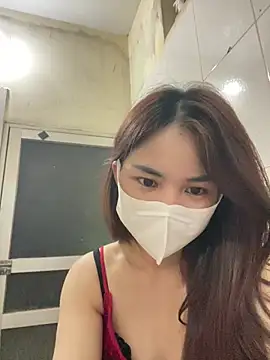 Emma 2603 online show from April 2026 11:30:02 PM