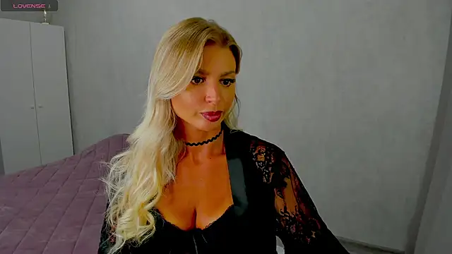 Snapshot of Jasmin-lady chatting on June 2026 04:13:01 PM Jasmin-lady online show from June 2026 04:13:01 PM