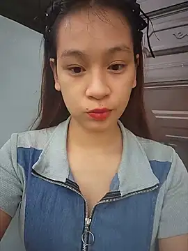 Snapshot of -Hicici- chatting on July 2026 11:37:02 PM -Hicici- online show from July 2026 11:37:02 PM