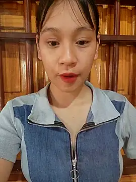 Snapshot of -Hicici- chatting on July 2026 11:49:02 PM -Hicici- online show from July 2026 11:49:02 PM