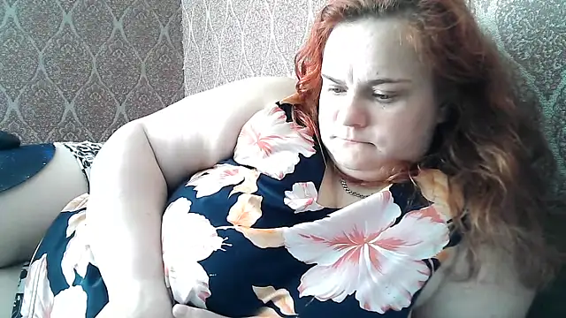 DollyGersonn online show from May 2026 12:19:01 PM