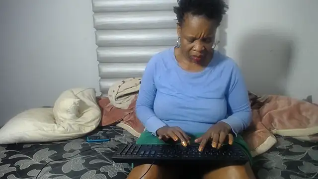 JoycyQueen online show from May 2026 04:54:01 PM