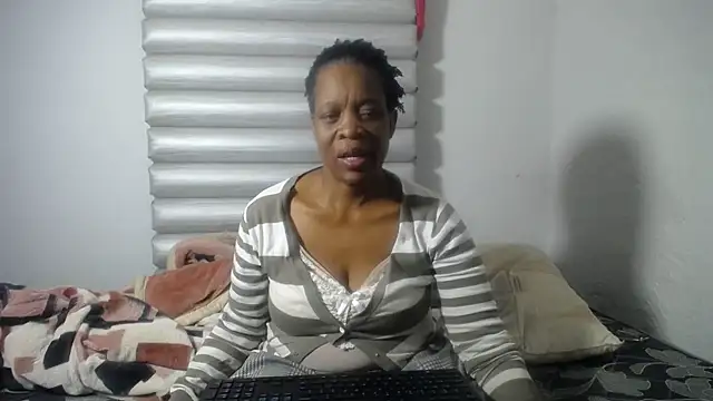 JoycyQueen online show from May 2026 06:11:01 PM