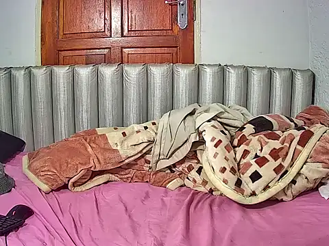 JoycyQueen online show from March 2026 07:27:01 PM