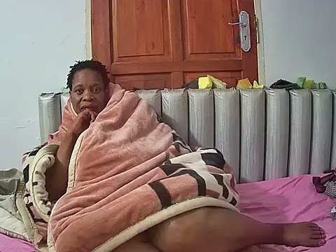 JoycyQueen online show from March 2026 05:20:02 AM