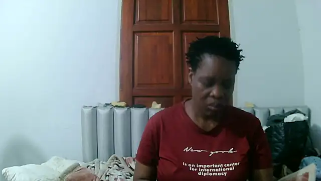 JoycyQueen online show from April 2026 07:41:02 PM