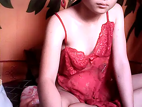 Snapshot of Yummy_Donna chatting on May 2026 06:45:02 AM Yummy Donna online show from May 2026 06:45:02 AM