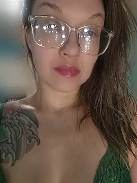 NicolePearl online show from June 2026 12:41:01 AM