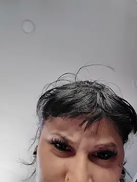 Snapshot of brunne_eva chatting on May 2026 08:00:02 PM brunne eva online show from May 2026 08:00:02 PM