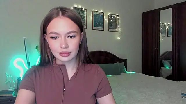 kittiangel00 online show from March 2026 02:32:01 PM